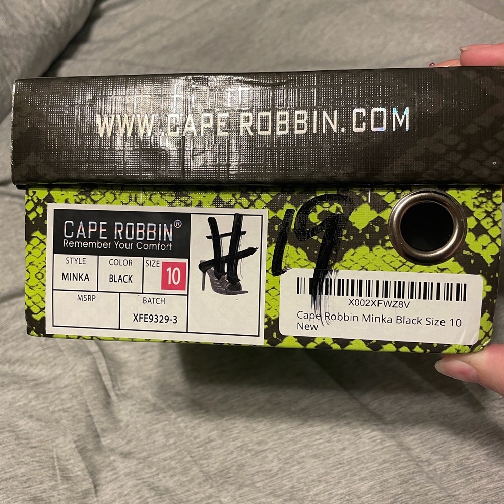 Cape Robbin Minka Black Heels